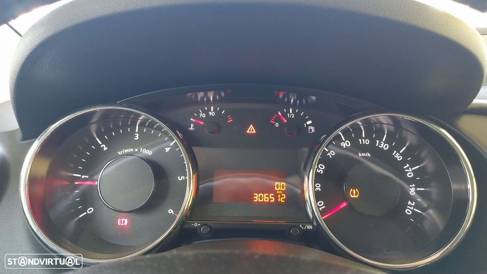Peugeot 3008 1.6 HDi SE Style - 9
