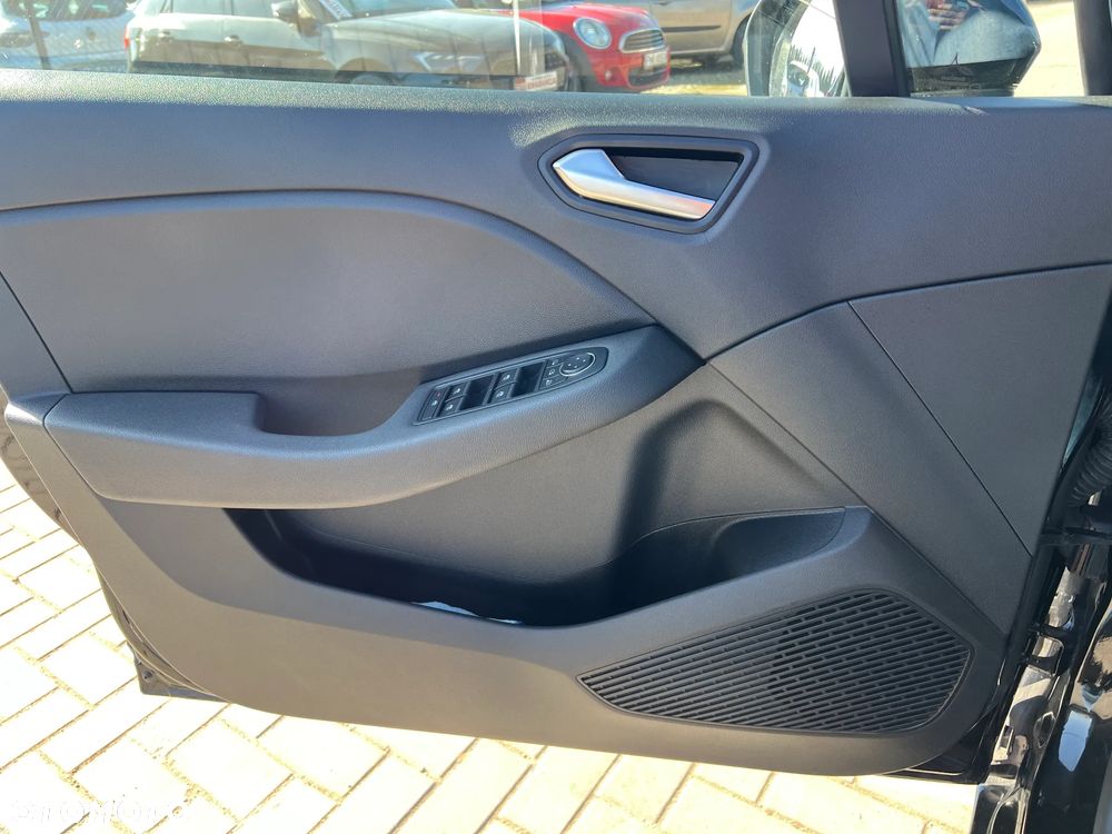 Renault Clio - 20