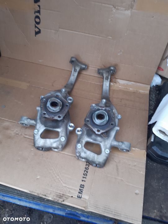 zwrotnica piasta lewa prawa przód przednia Audi A4 B9 A5 F5 8W0407241F 8W0407242F 8W0407559 8W0407560 zwrotnica zwrotnice przód przednie Audi A4 A-4 B9 A5 A-5 F5 - 1