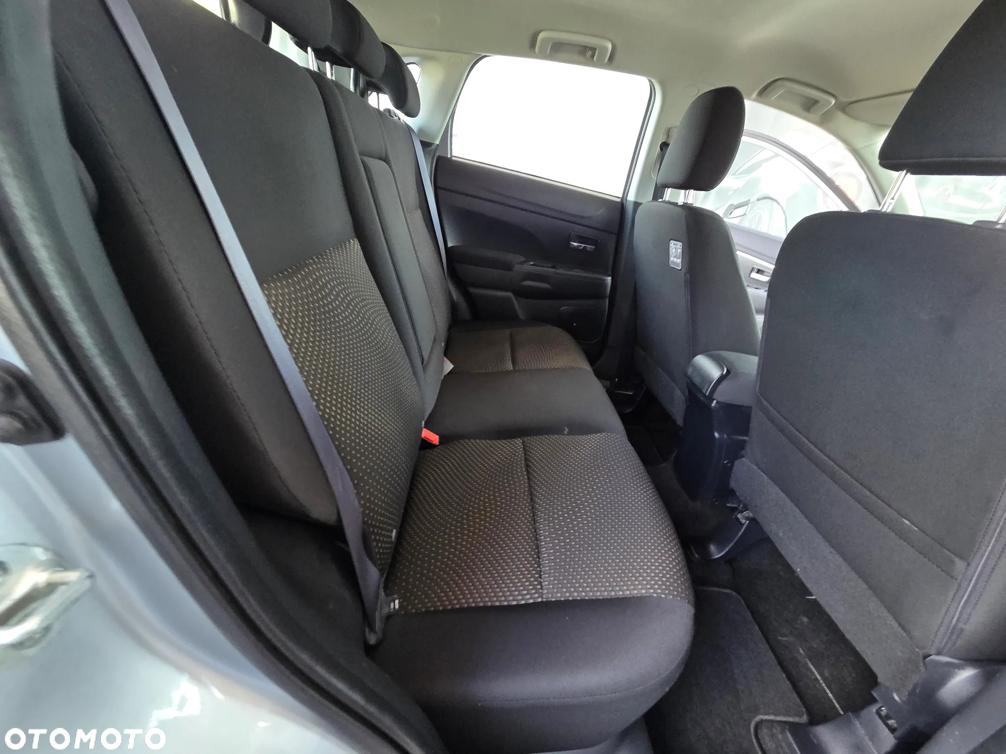 Mitsubishi ASX 2.2 DI-D 4WD Automatik Intense - 29