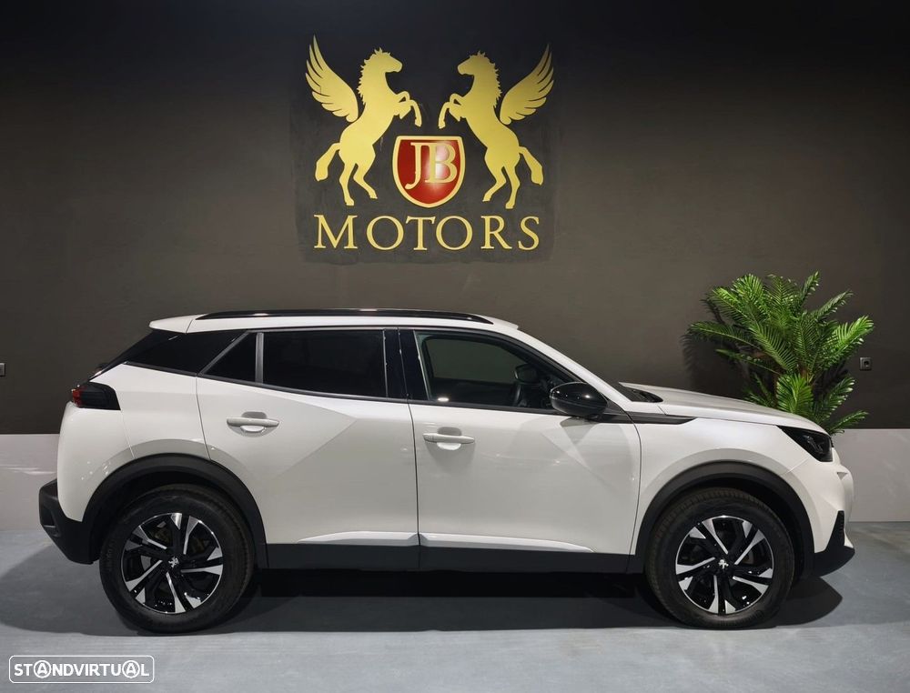 Peugeot 2008 1.2 PureTech Allure Pack - 4