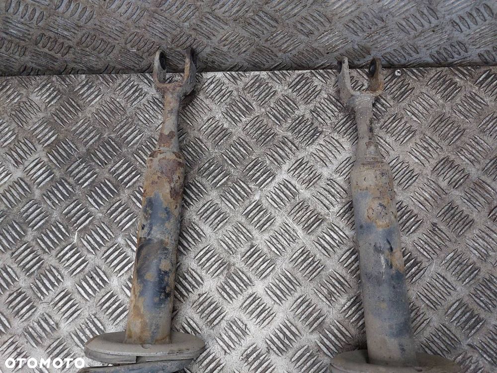 AMORTYZATOR + SPRĘŻYNA LEWY PRZÓD + PRAWY PRZÓD AUDI A4 B6 1.6 8V - 4
