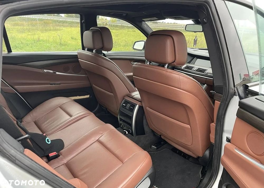 BMW Seria 5 535i xDrive Sport-Aut - 8