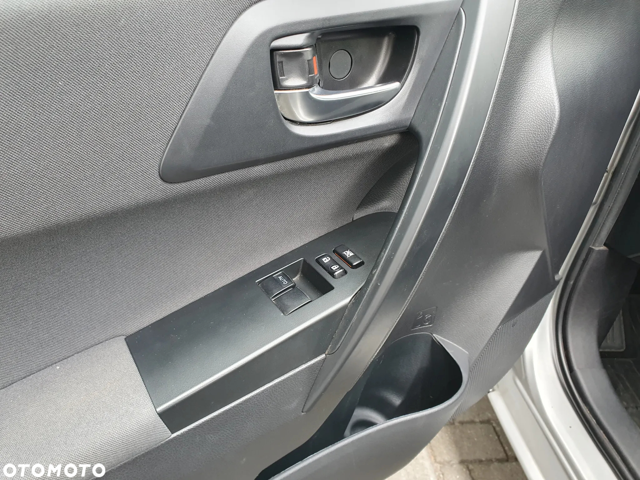 Toyota Auris 1.33 VVT-i Active - 35