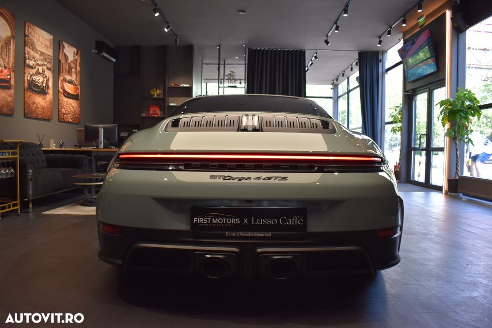 PORSCHE 911 2025 — imagine 5