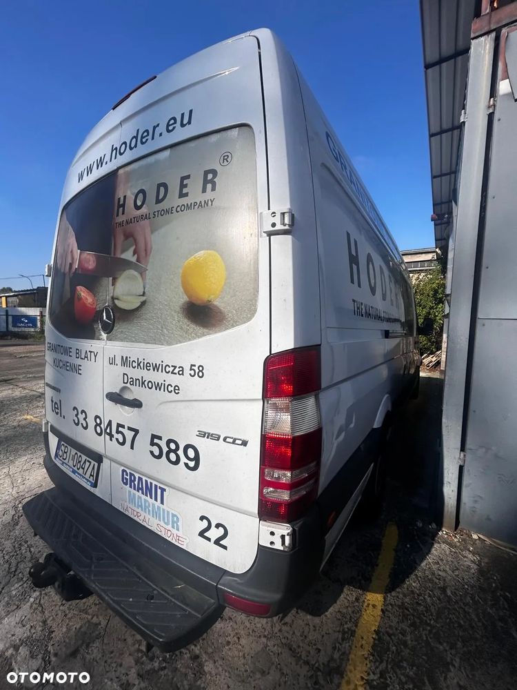 Mercedes-Benz SPRINTER - 4