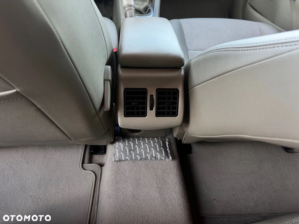 Renault Fluence 1.6 16V Authentique - 25