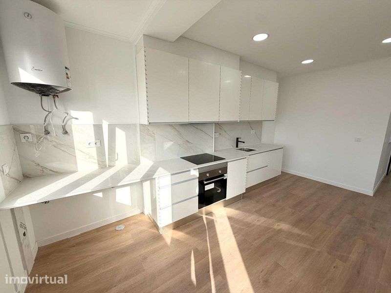 Arrendamento T2 Totalmente Remodelado | 76m² | Agualva-Cacém - Grande imagem: 5/11