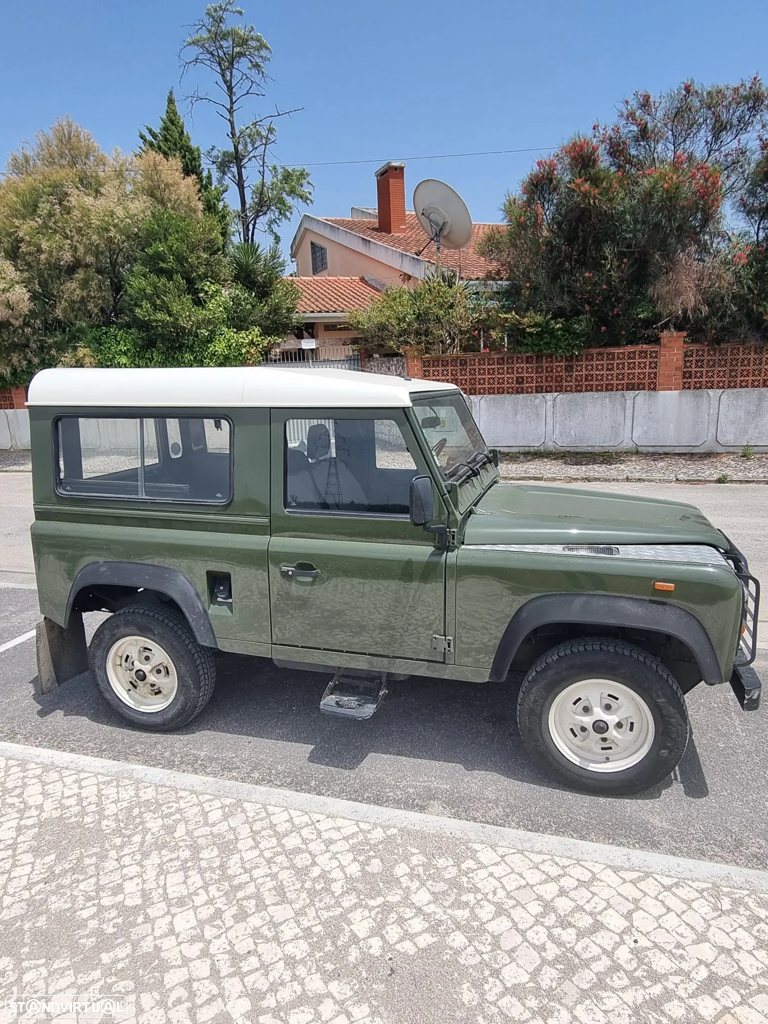 Land Rover Defender 90 2.5 TDi Metal Top - 4