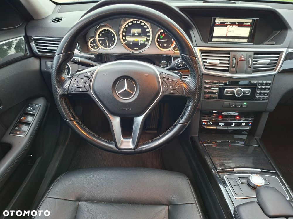 Mercedes-Benz Klasa E 220 CDI BlueEff Elegance - 19