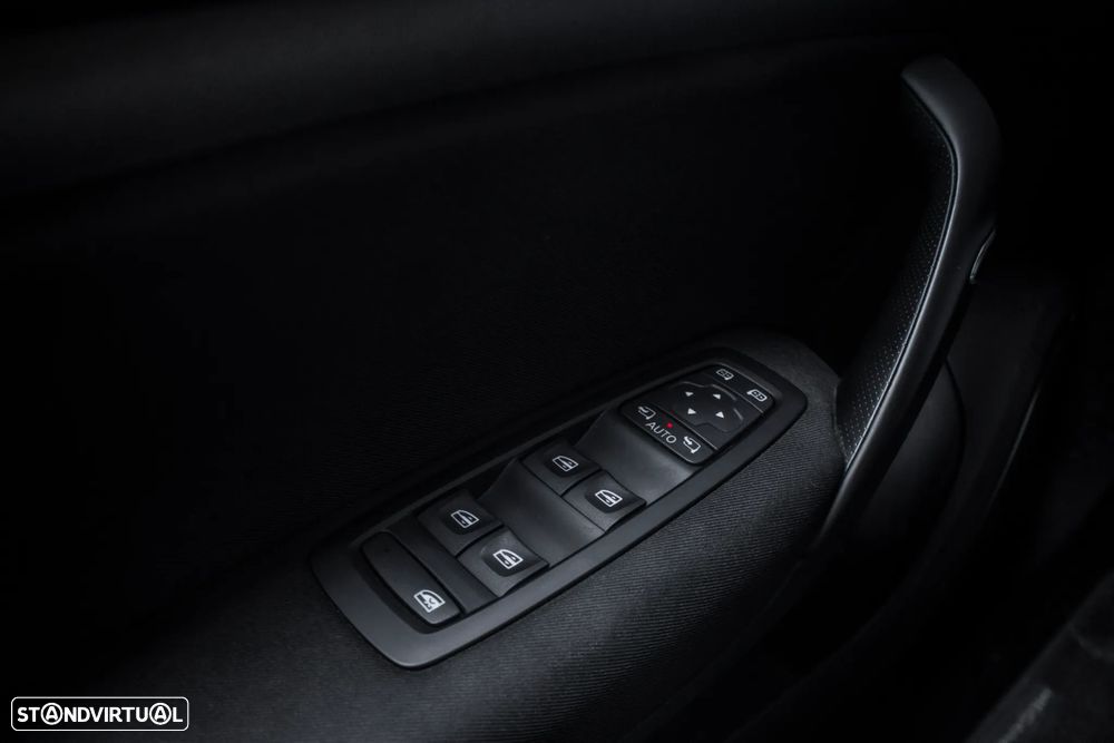 Renault Mégane 1.5 Blue dCi Intens - 19