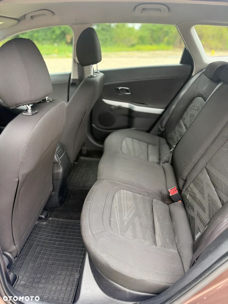 Kia Ceed 1.6 GDI M - 10