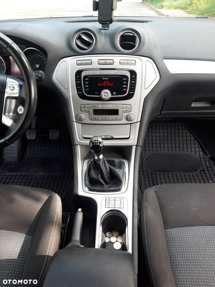 Ford Mondeo 2.0 TDCi Ambiente - 6