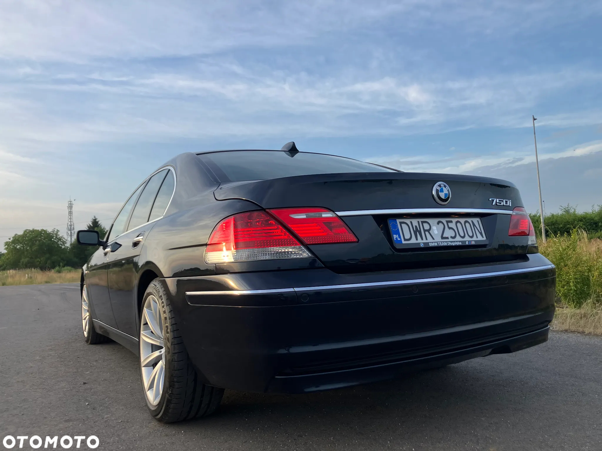 BMW Seria 7 750i - 19