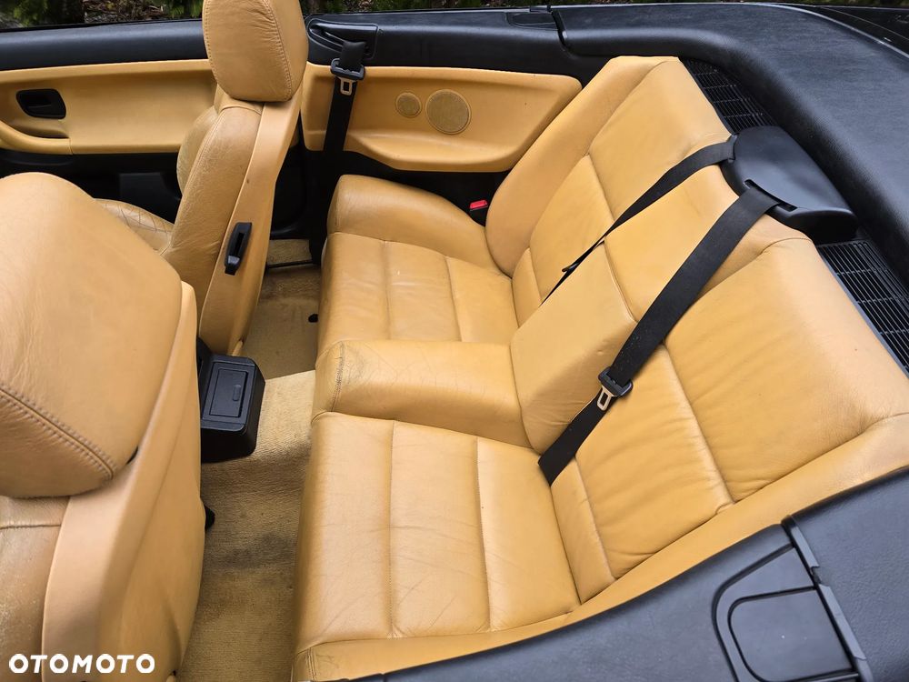 BMW Seria 3 - 34