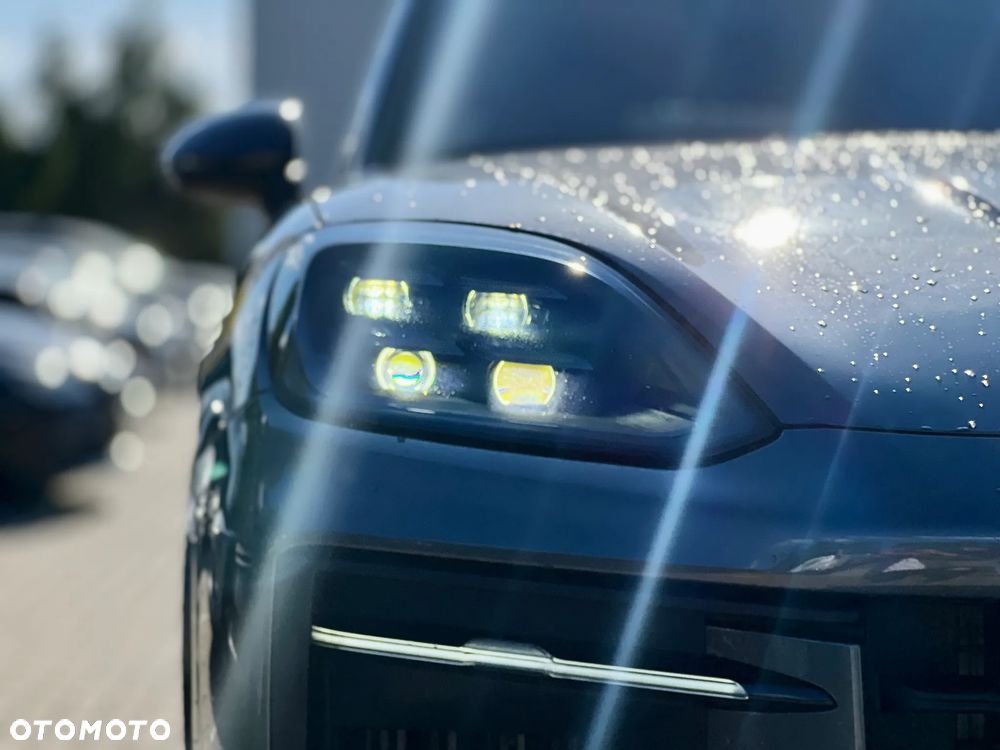Porsche Cayenne - 11