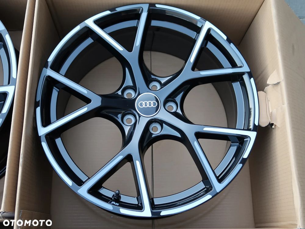 Oryginalne Felgi Audi RS3 Y-Spouke 19'' - 4