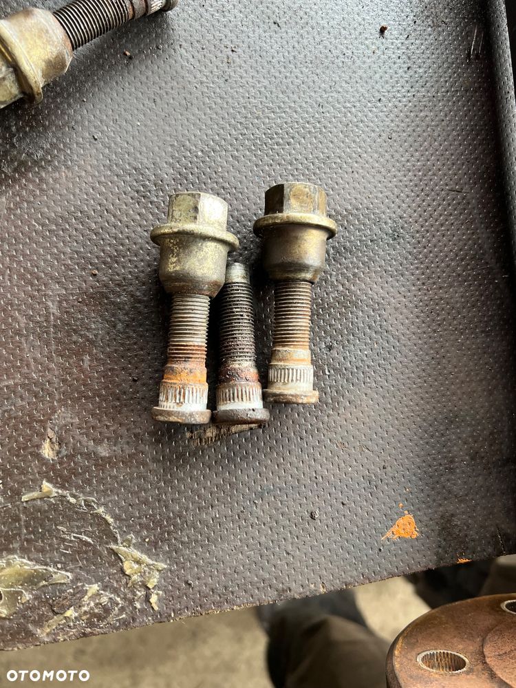 Szpilka koła ford explorer LSD most tylny szpilka 41:11