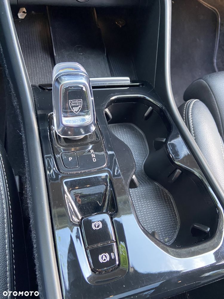 Volvo XC 40 D4 AWD Inscription - 11