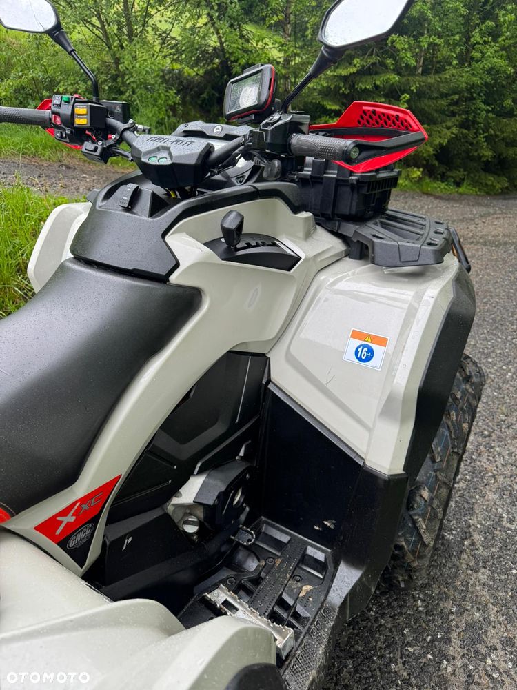 Can-Am Outlander - 12