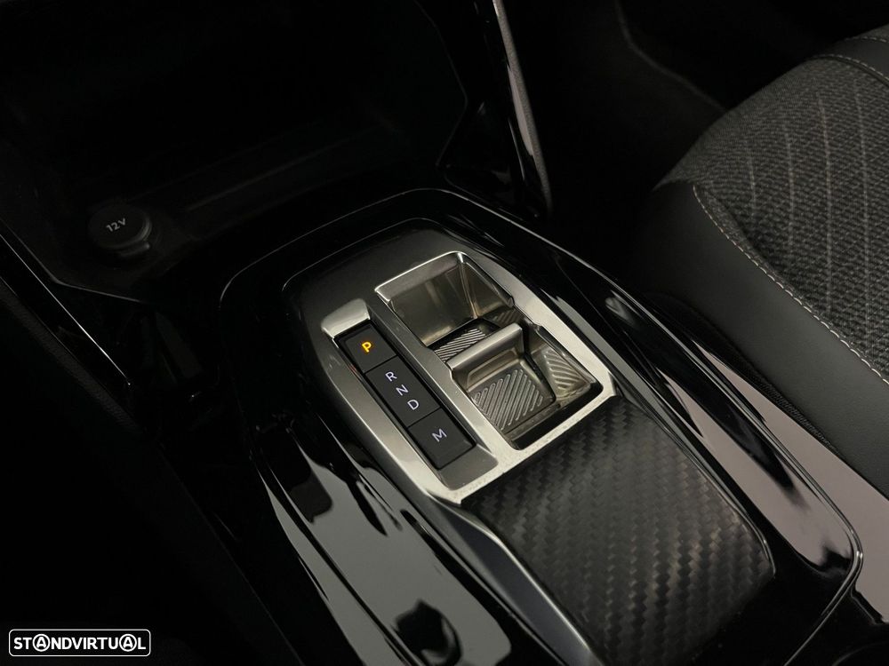 Peugeot 2008 1.2 Hybrid Allure e-DCS6 - 50