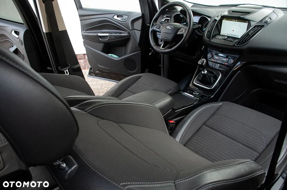 Ford Kuga 1.5 EcoBoost FWD ST-Line ASS GPF - 23