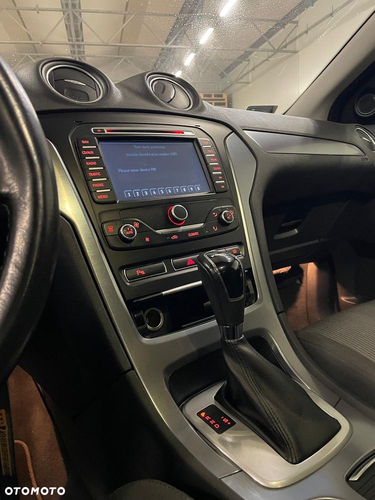 Ford Mondeo 2.0 T Titanium - 18