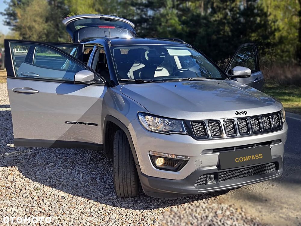 Jeep Compass - 10
