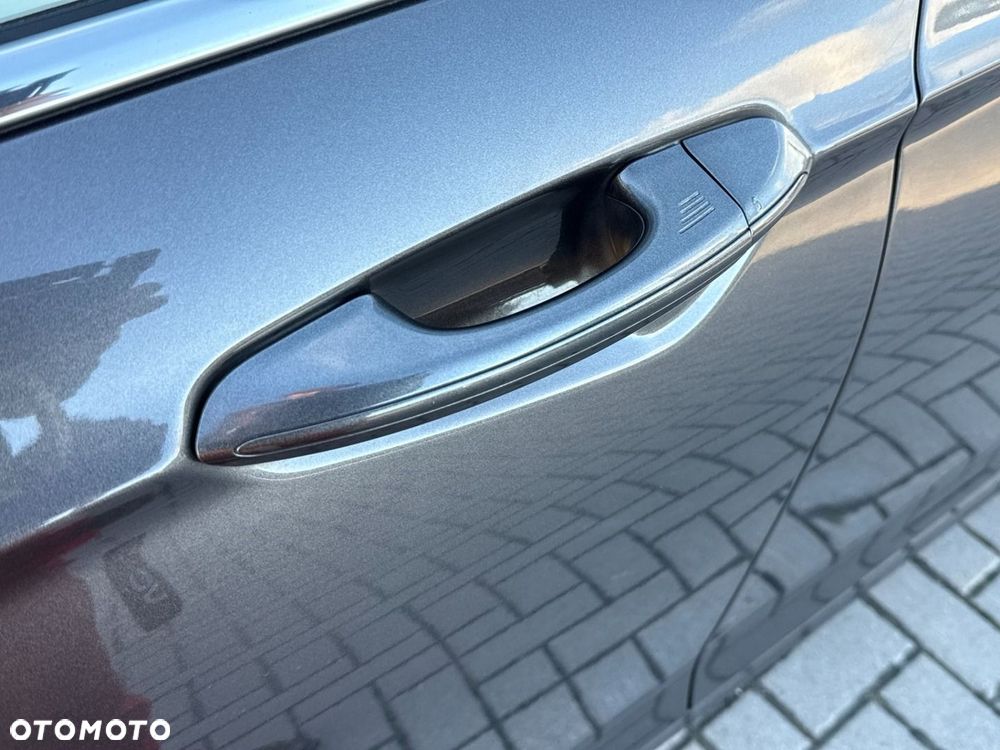 Ford Mondeo - 28