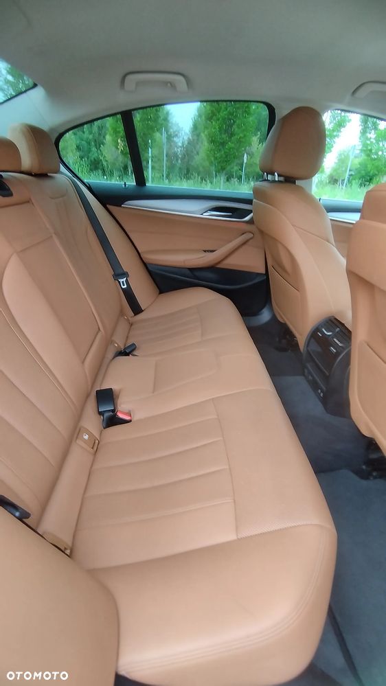 BMW Seria 5 520i mHEV Business Edition - 12
