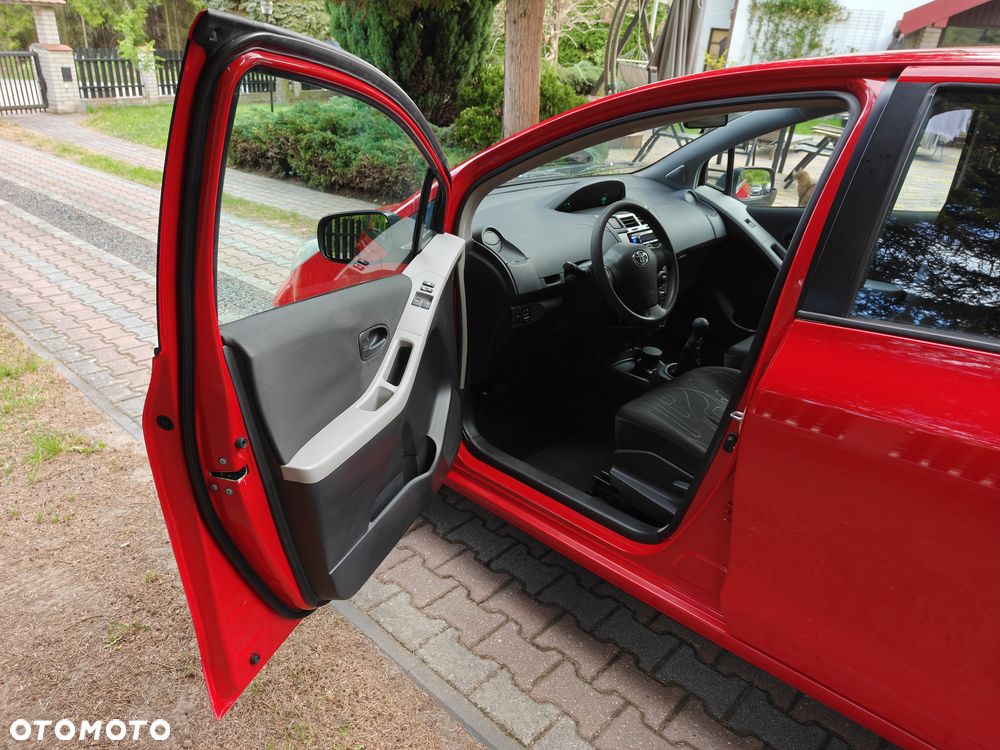 Toyota Yaris - 7