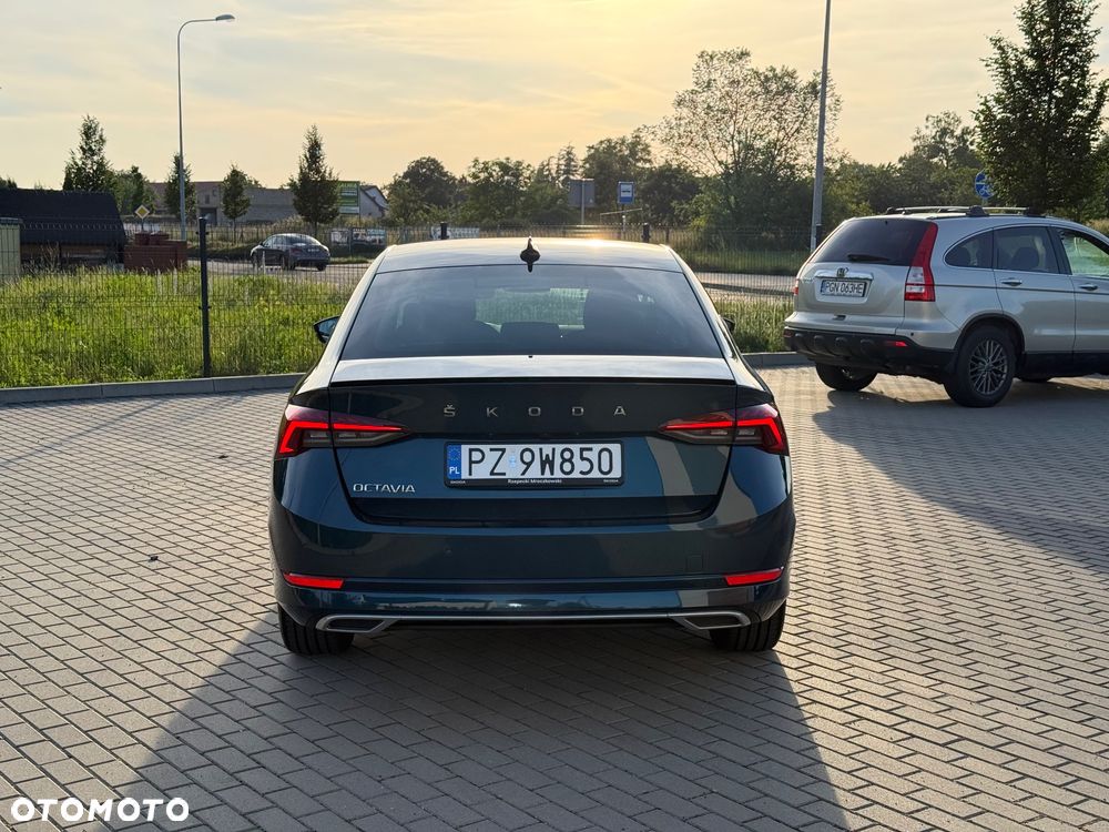 Skoda Octavia 2.0 TDI Style DSG - 32