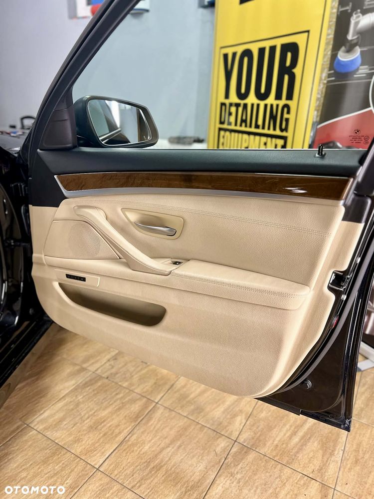 BMW Seria 5 530d xDrive Sport-Aut Modern Line - 14