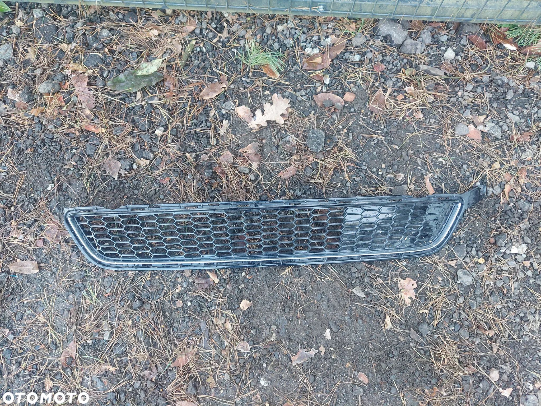 Ford s max mk2 titanium st grill atrapa dolna - 1