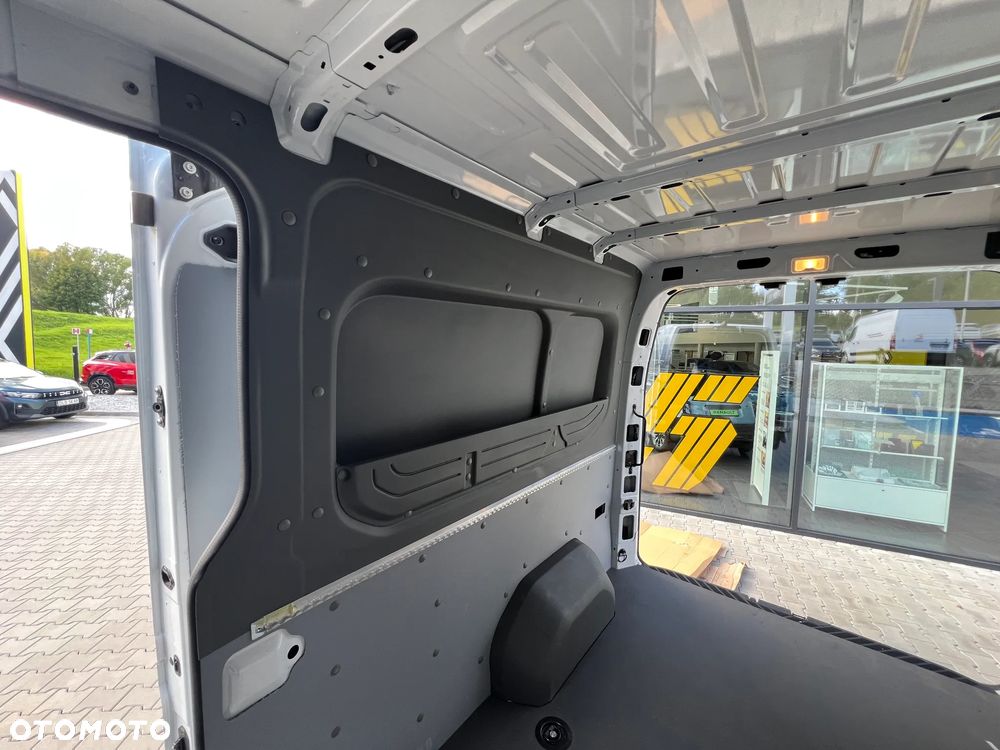 Renault Master - 25