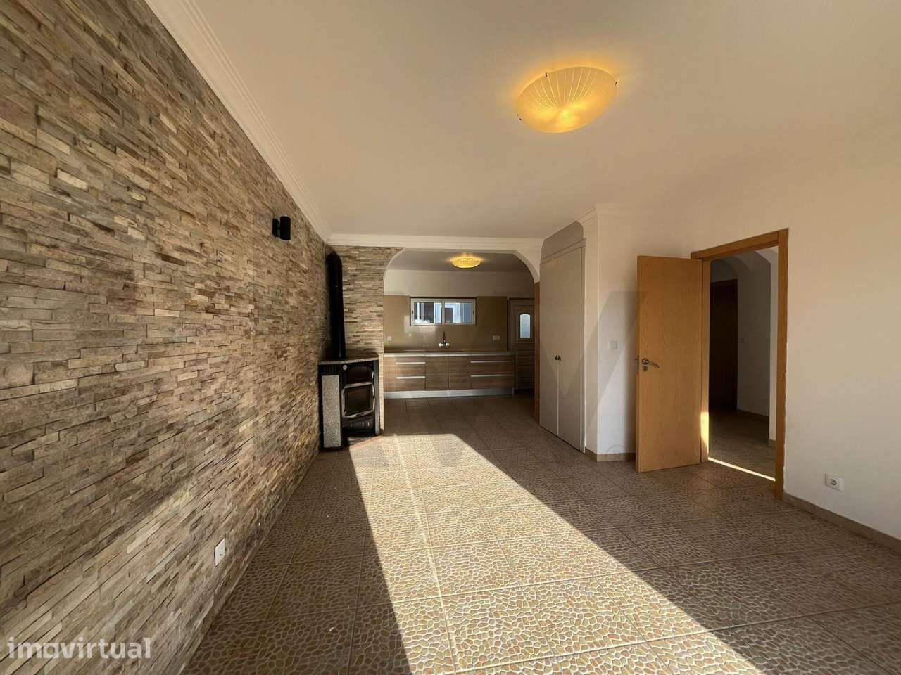 Conforto e Natureza — Moradia T4+2 com Terreno em Mafra - Grande imagem: 4/23