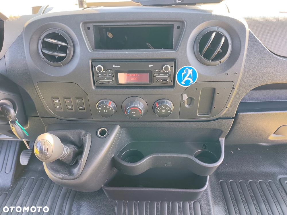 Renault Master - 11