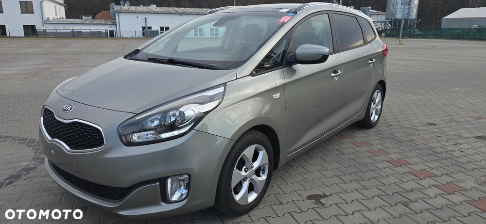Kia Carens 1.7 CRDi 115 Dream-Team Edition