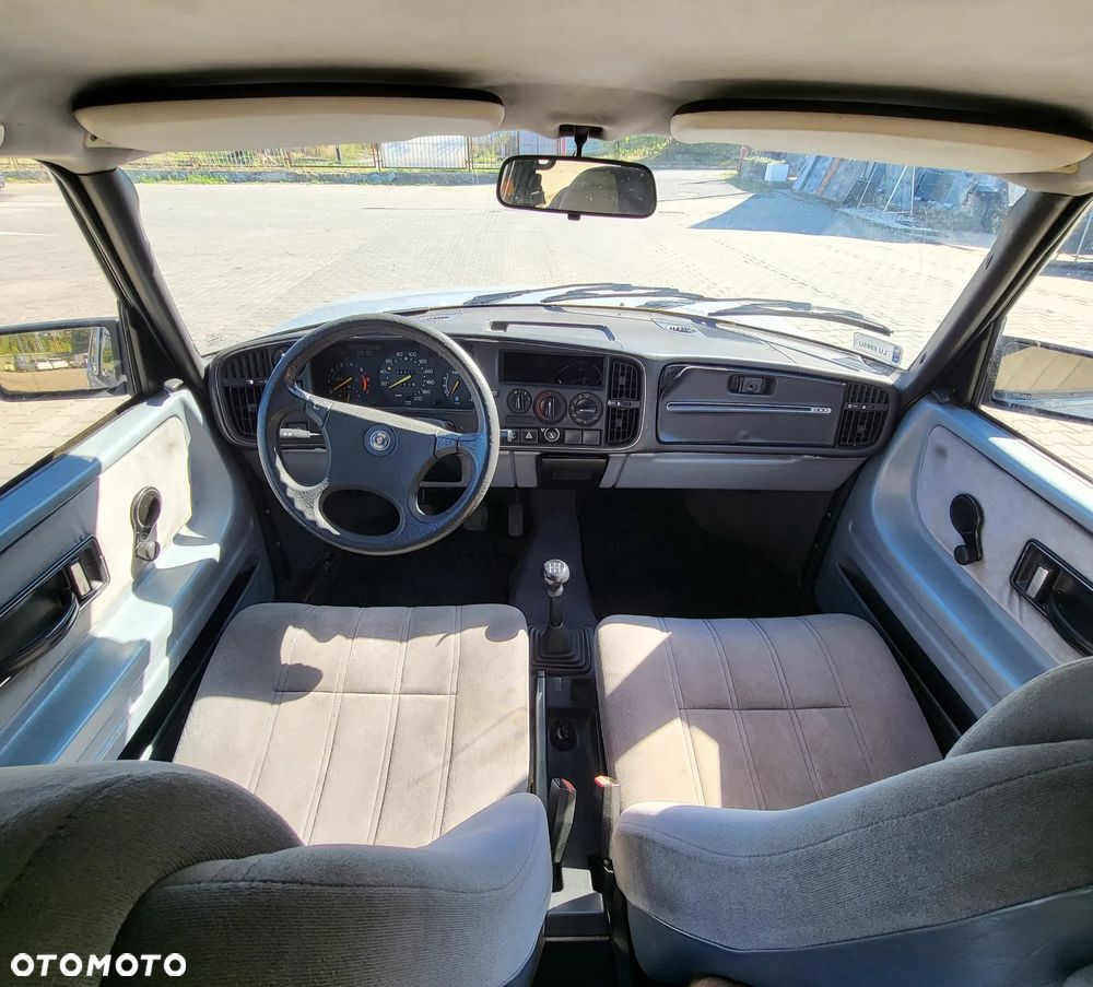 Saab 900 - 6