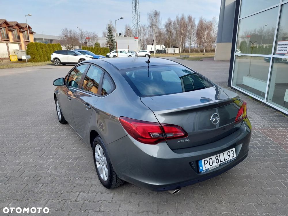 Opel Astra 1.4 T EU6 - 3