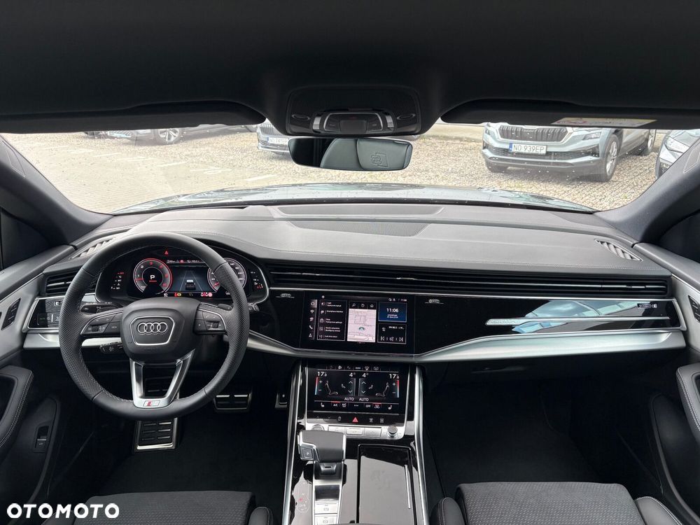 Audi Q8 - 12