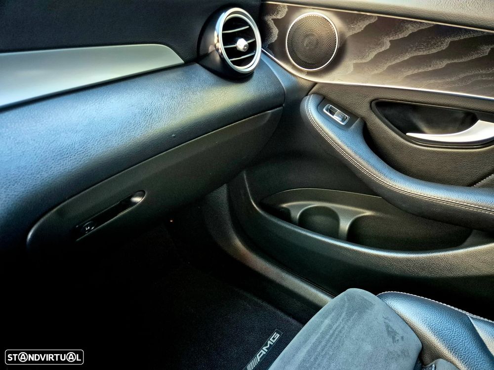Mercedes-Benz GLC 250 d Coupé AMG Line 4-Matic - 29