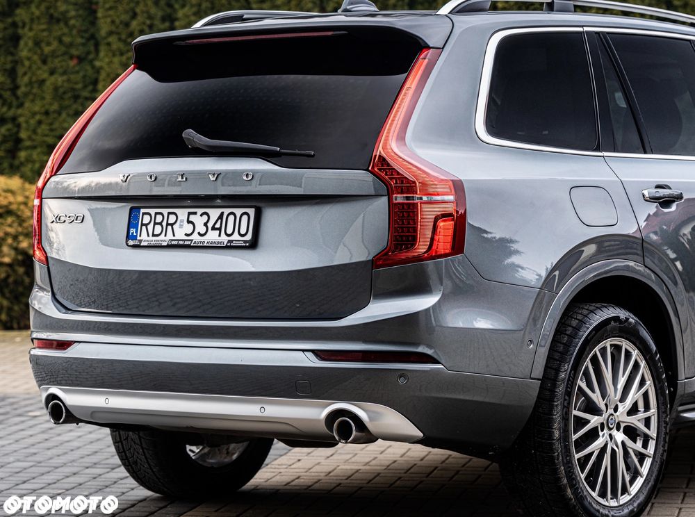 Volvo XC 90 B5 D AWD Geartronic Momentum Pro - 18
