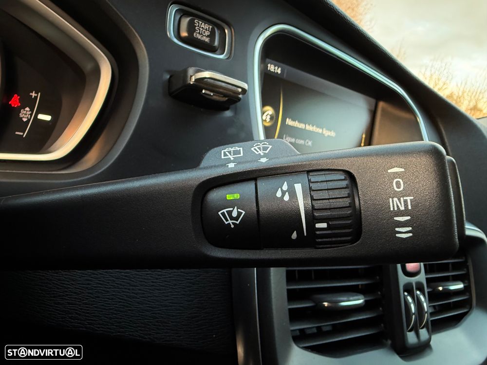 Volvo V40 1.6 D2 Eco Momentum - 29