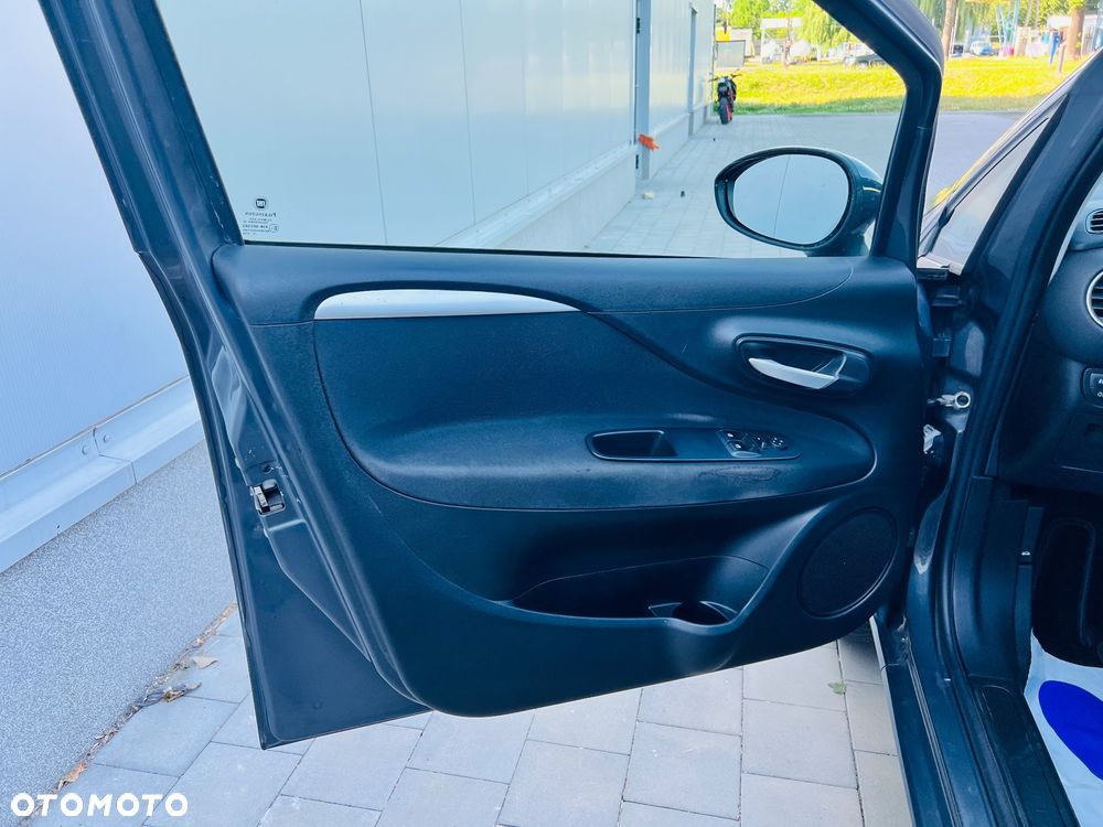 Fiat Punto Evo 1.2 8V Lounge - 21