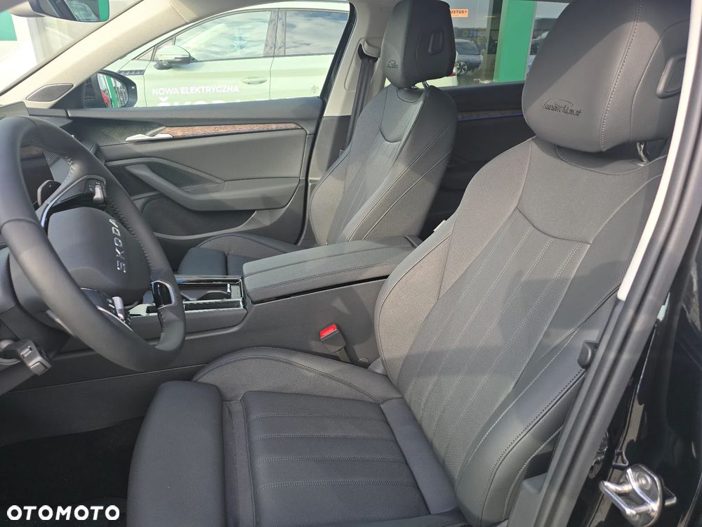 Skoda Superb 2.0 TDI SCR 4x4 L&K DSG - 9