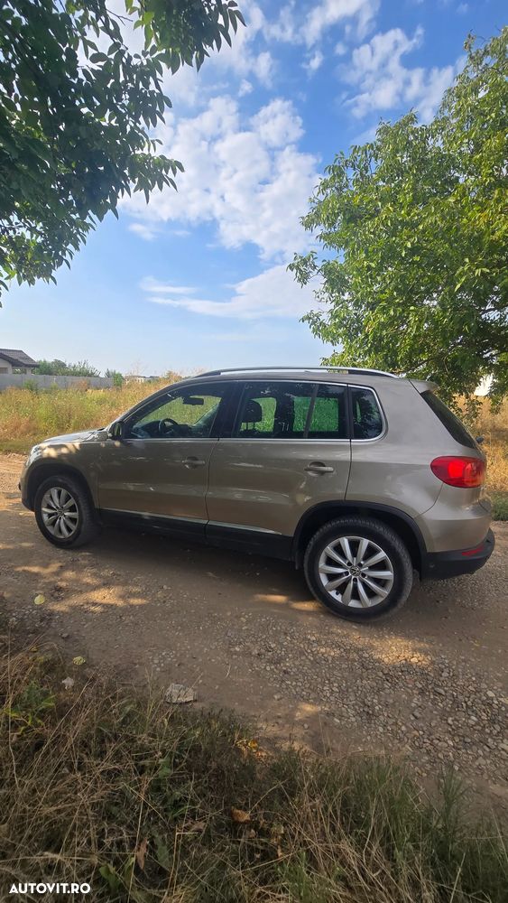 Volkswagen Tiguan - 5
