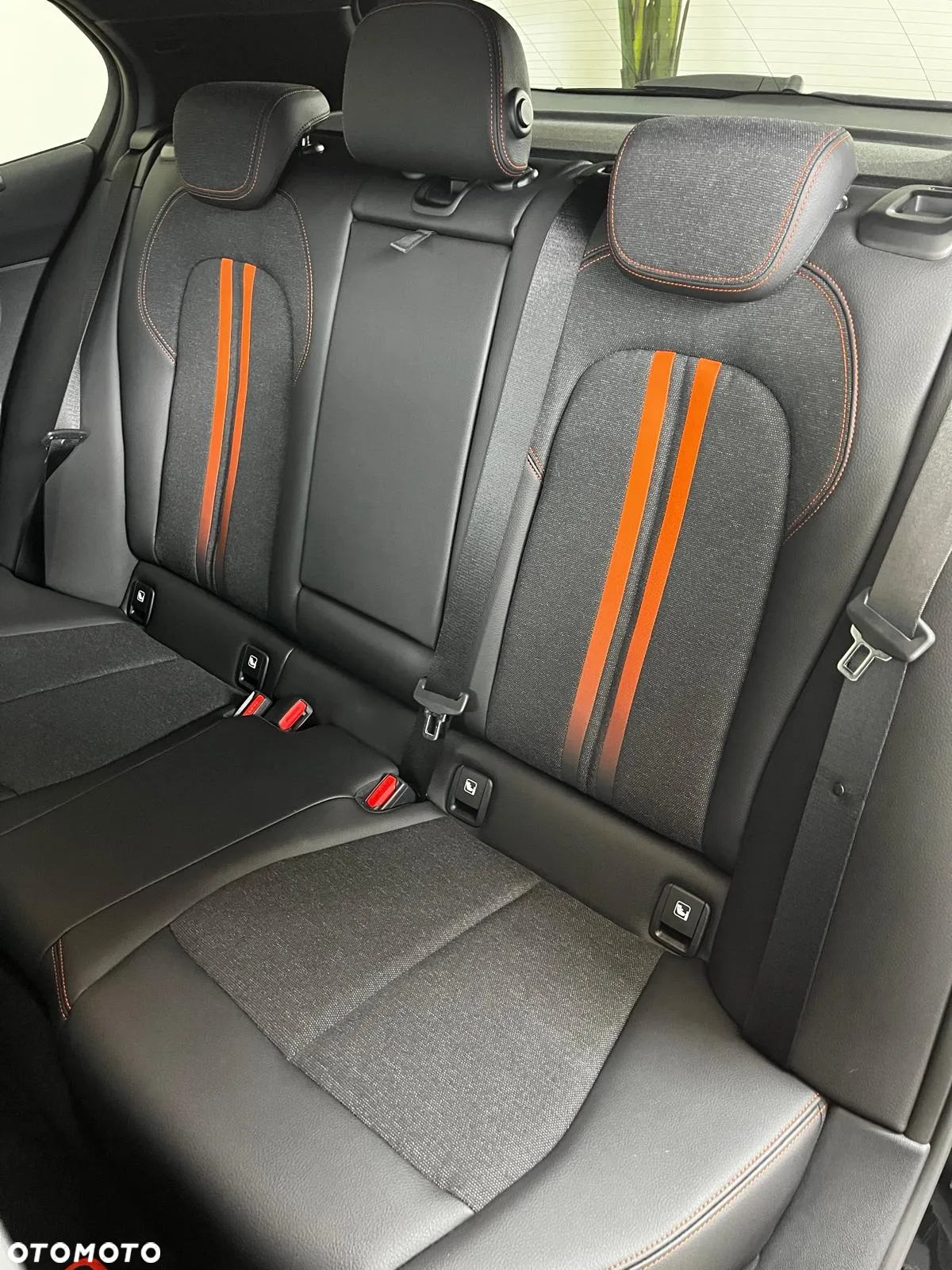 BMW Seria 1 120i Sport Line - 14
