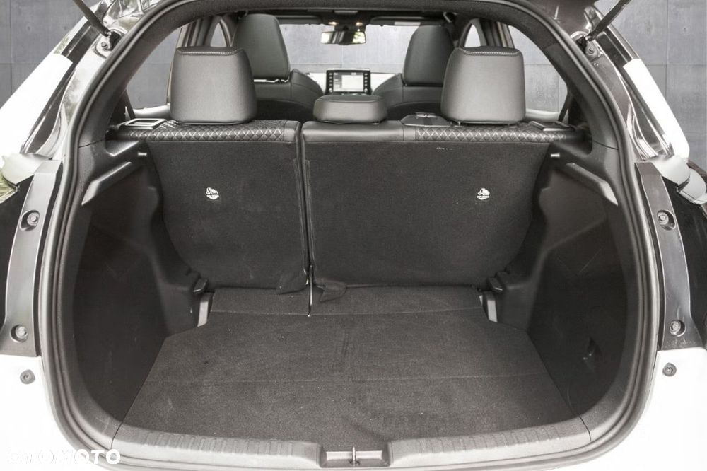 Toyota Yaris Hybrid 1.5 Selection Style - 16