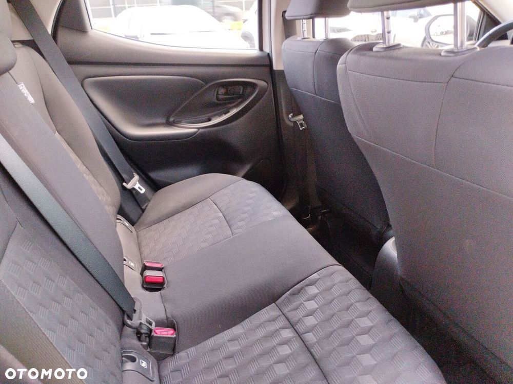 Toyota Yaris 1.5 Comfort - 10